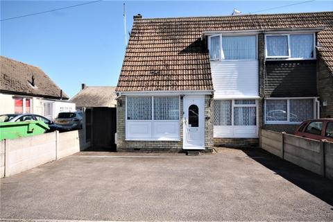 33 Crossways, Jaywick, Clacton-on-sea, CO15 2NB