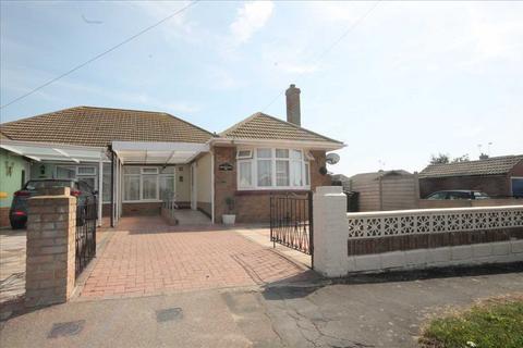 20 Boleyn Way, Jaywick, Clacton-on-sea, CO15 2NZ