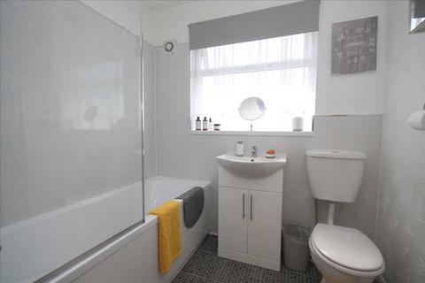 20 Boleyn Way, Jaywick, Clacton-on-sea, CO15 2NZ
