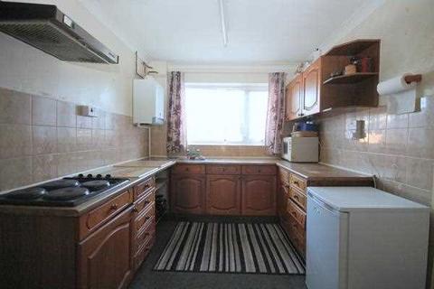 24 Chaucer Close, Jaywick, Clacton-on-sea, CO15 2PZ