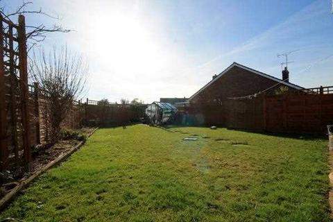 24 Chaucer Close, Jaywick, Clacton-on-sea, CO15 2PZ