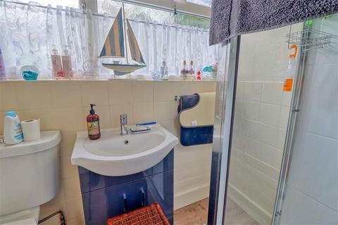 16 Bonham Close, Clacton-on-sea, CO15 4AZ