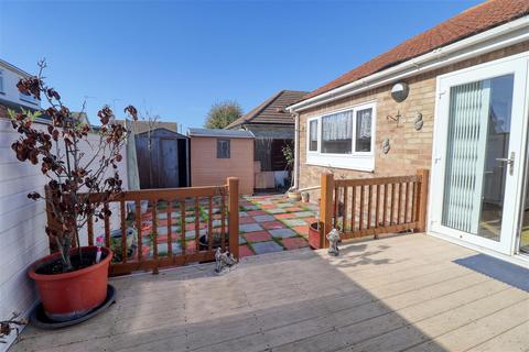 47 Crossways, Jaywick, Clacton-on-sea, CO15 2NB