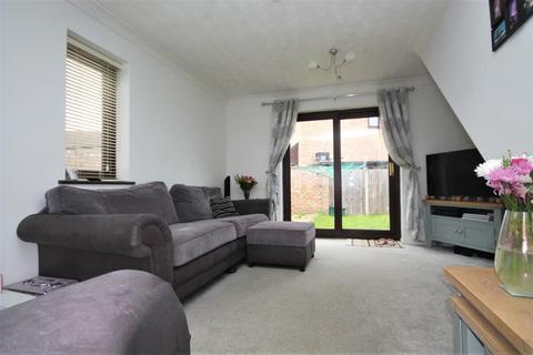 25 Elthorne Park, Clacton-on-sea, CO16 7HW