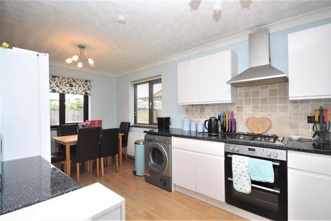 25 Elthorne Park, Clacton-on-sea, CO16 7HW
