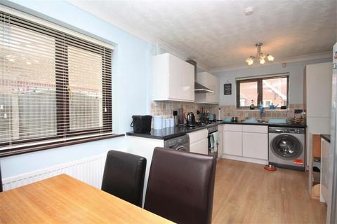 25 Elthorne Park, Clacton-on-sea, CO16 7HW