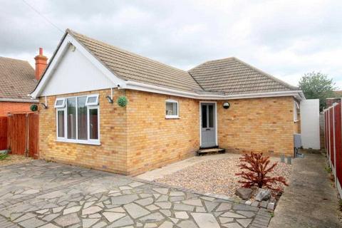 28 Cottage Grove, Clacton-on-sea, CO16 8DH