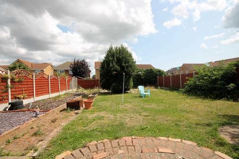 28 Cottage Grove, Clacton-on-sea, CO16 8DH