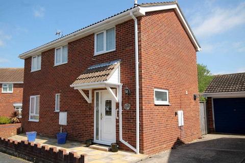 24 Reigate Avenue, Clacton-on-sea, CO16 8FB
