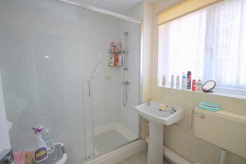 24 Reigate Avenue, Clacton-on-sea, CO16 8FB