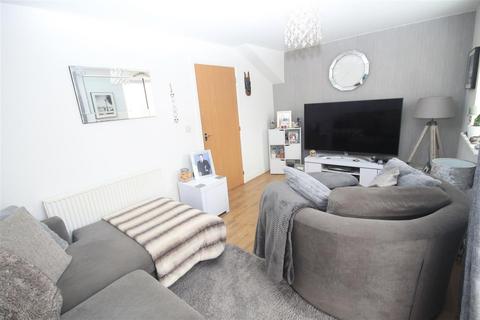 19 Cross Road, Clacton-on-sea, CO16 8GD