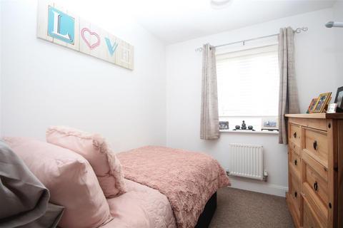 19 Cross Road, Clacton-on-sea, CO16 8GD