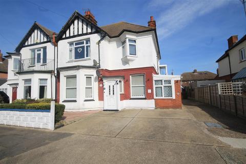 24 Beaconsfield Road, Clacton-on-sea, CO15 6BU