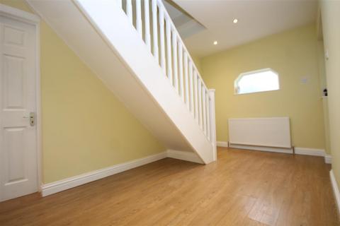 24 Crown Road, Clacton-on-sea, CO15 1AT
