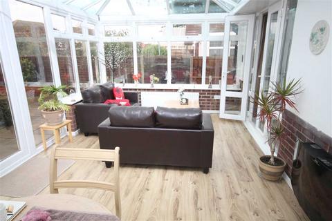 31 Burrs Road, Clacton-on-sea, CO15 4LD