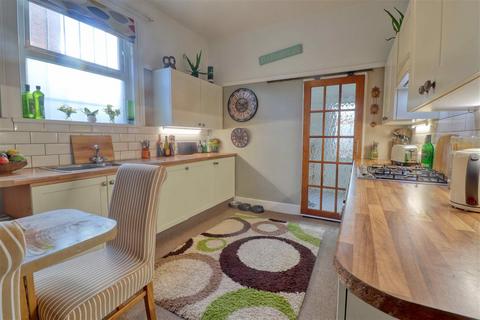 21 Beaconsfield Road, Clacton-on-sea, CO15 6BU