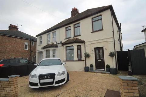 11 Coronation Road, Clacton-on-sea, CO15 3HG