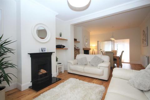 11 Coronation Road, Clacton-on-sea, CO15 3HG