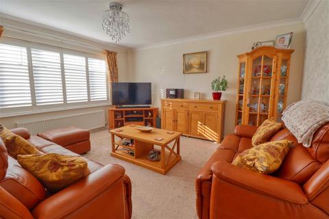 35 Crome Road, Clacton-on-sea, CO16 8YG