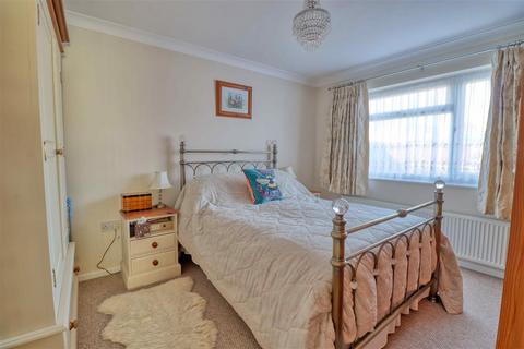 35 Crome Road, Clacton-on-sea, CO16 8YG