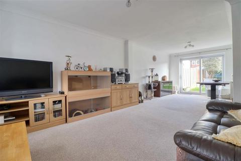 20 Cotman Road, Clacton-on-sea, CO16 8YB