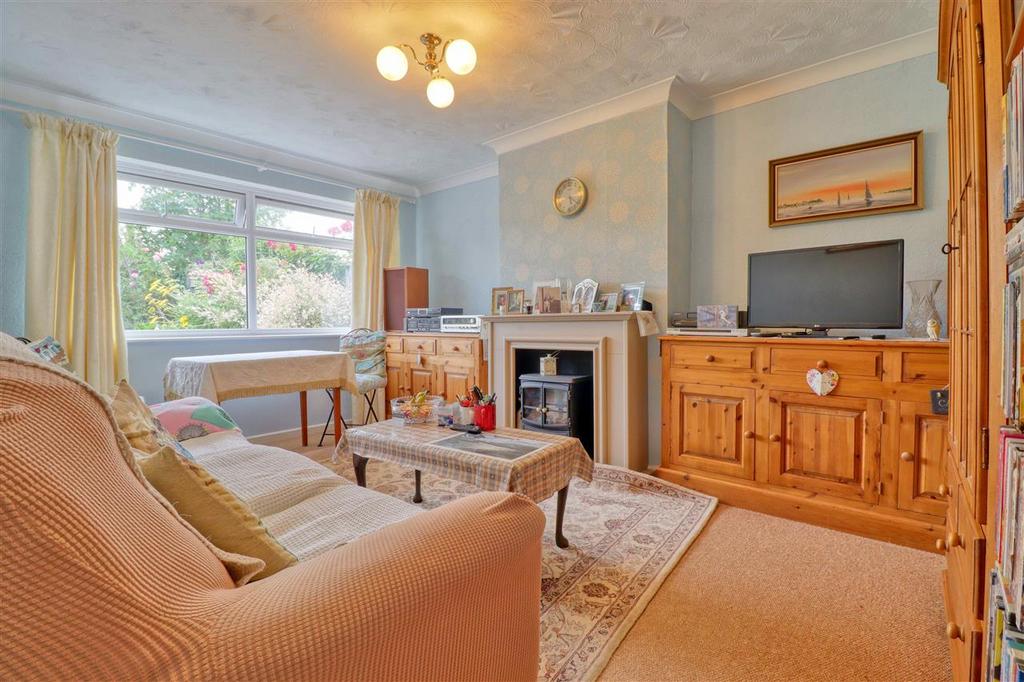 Holland on Sea CO15 2 bed bungalow for sale £250,000