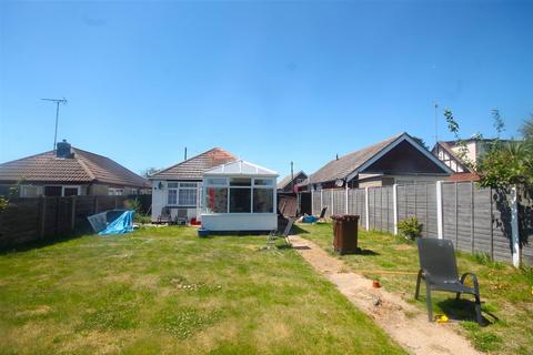 6 Boleyn Way, Jaywick, Clacton-on-sea, CO15 2NJ