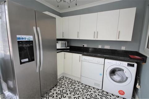 37 Credon Drive, Clacton-on-sea, CO15 4QX