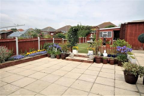 37 Credon Drive, Clacton-on-sea, CO15 4QX