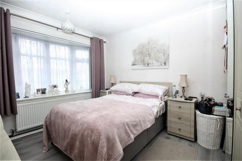 2 Blake Drive, Clacton-on-sea, CO16 8ED