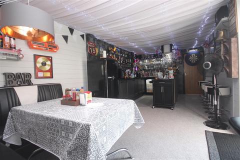 67 Crossways, Jaywick, Clacton-on-sea, CO15 2NG