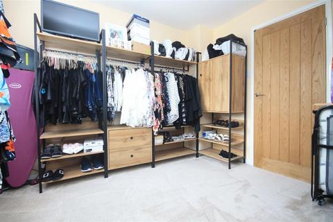 67 Crossways, Jaywick, Clacton-on-sea, CO15 2NG