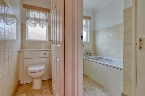 15 Broadmere Close, Holland-on-sea, Clacton-on-sea, CO15 5RL
