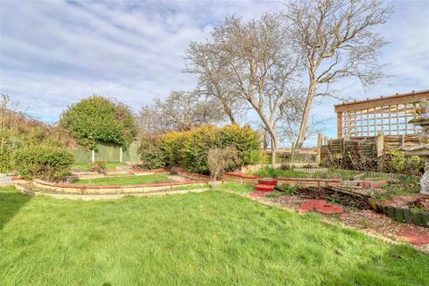 15 Broadmere Close, Holland-on-sea, Clacton-on-sea, CO15 5RL