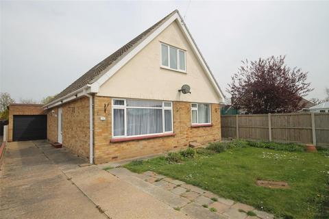 2 Clapgate Drive, Little Clacton, Clacton-on-sea, CO16 9PJ