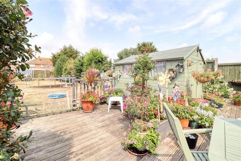 4 bedroom semi-detached house for sale, Clacton on Sea CO15
