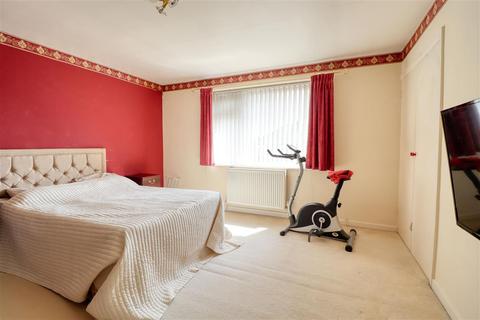 26 Crown Road, Clacton-on-sea, CO15 1AT