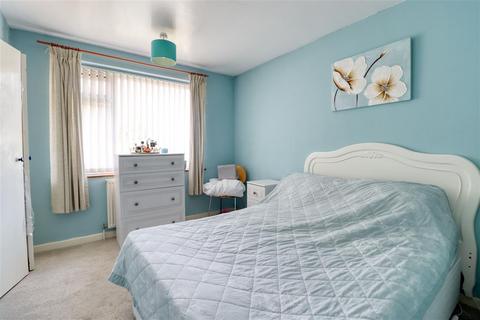 26 Crown Road, Clacton-on-sea, CO15 1AT