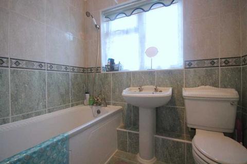 16 Bawdsey Close, Clacton-on-sea, CO16 7LL