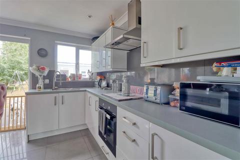 4 bedroom semi-detached house for sale, Frinton on Sea CO13