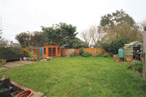 5 Colne View, St Osyth, Clacton-on-sea, CO16 8LA