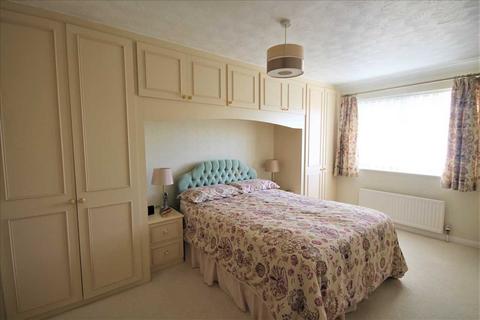 18 Dunthorpe Road, Clacton-on-sea, CO16 8YN