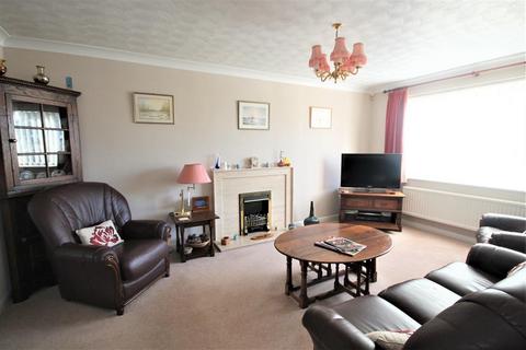 18 Dunthorpe Road, Clacton-on-sea, CO16 8YN