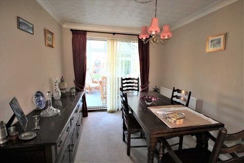 18 Dunthorpe Road, Clacton-on-sea, CO16 8YN