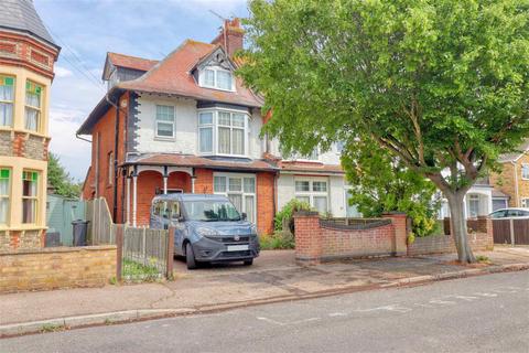 4 bedroom semi-detached house for sale, East Clacton CO15