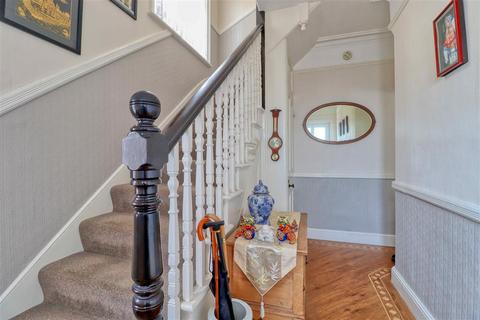 4 bedroom semi-detached house for sale, East Clacton CO15