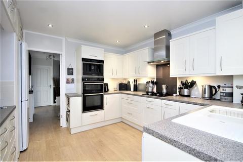 3 Crome Road, Clacton-on-sea, CO16 8YG