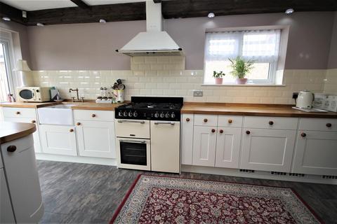 32 Bockings Grove, Clacton-on-sea, CO16 8DP