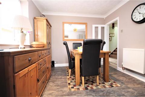 32 Bockings Grove, Clacton-on-sea, CO16 8DP