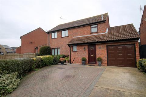 35 Edgware Road, Clacton-on-sea, CO16 7HH